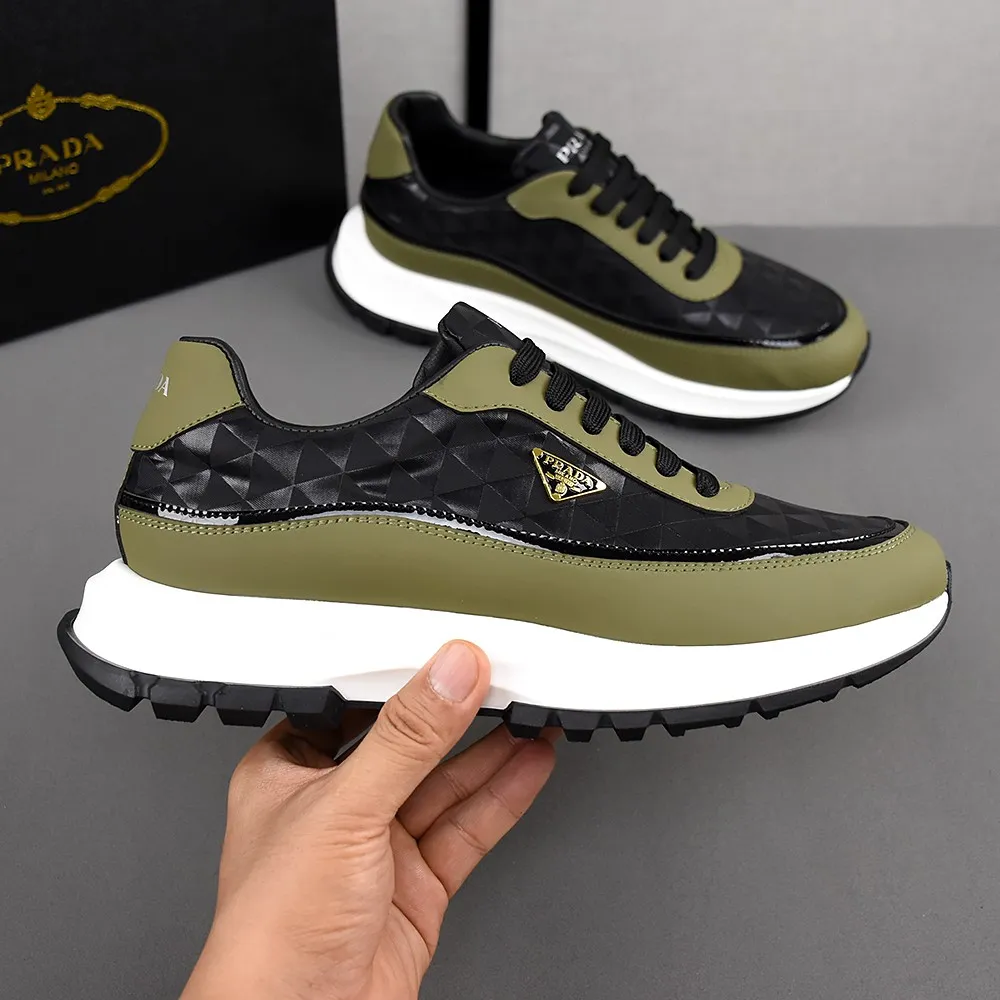 PP440👟👟👟[PRADA-Prada] boutique series. The upper is made of first-layer cowhide, sheepskin lining, and an ultra-light soft elastic PU outsole. Men's size 38-44 (45 custom-made) (just choose according to your usual wearing size).